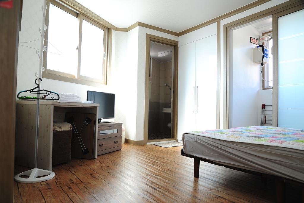 The 1St Andong Hostel Exterior foto